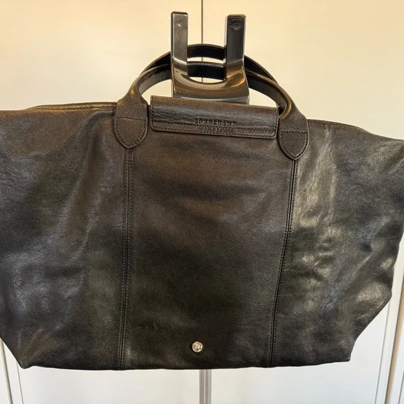 Longchamp Classic Black Leather Shoulder Bag - Picture 10 of 16